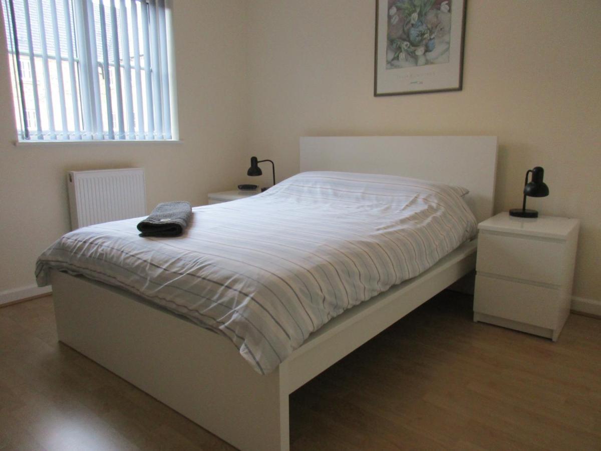 20 Nightingale Gardens, Coton Park, Rugby Cv23 0Wt Apartment Exterior photo
